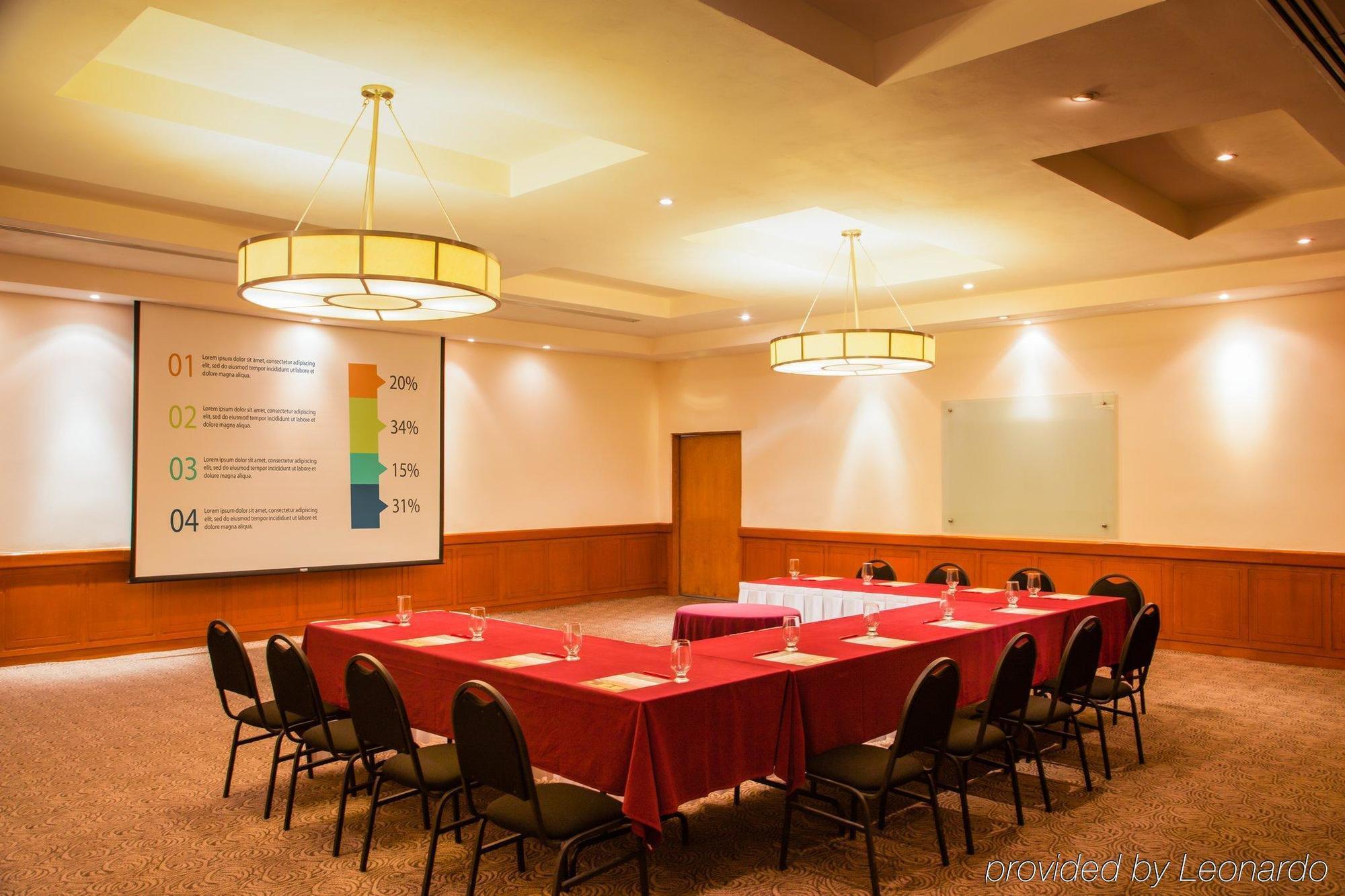 Fiesta Fundidora Hotel 4*